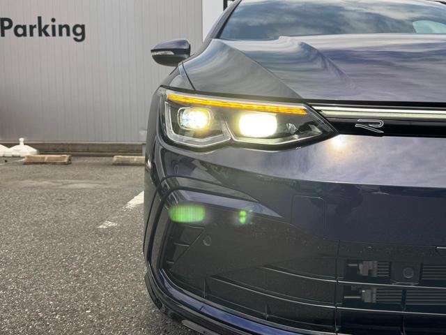 ゴルフヴァリアント eTSI Rライン VW純正ナビ バックカメラ USB接続 Bluetooth接続 スマートフォンワイヤレスチャージャー 後方死角検知機能 TFTデジタルメーター 電動リアゲート Rライン専用インテリア/エクステリア(31枚目)