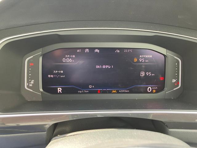 ティグアン TDI 4モーション ハイライン VW認定中古車 ディーゼルエンジン VW純正ナビ バックカメラ サイドカメラ フロントカメラ アラウンドビューモニター USB接続 Bluetooth接続 デジタルメーター 後方死角検知機能(11枚目)