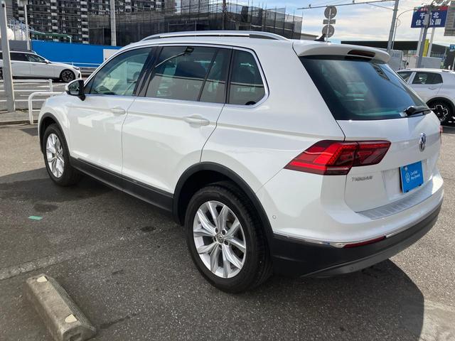 ティグアン TDI 4モーション ハイライン VW認定中古車 ディーゼルエンジン VW純正ナビ バックカメラ サイドカメラ フロントカメラ アラウンドビューモニター USB接続 Bluetooth接続 デジタルメーター 後方死角検知機能(42枚目)