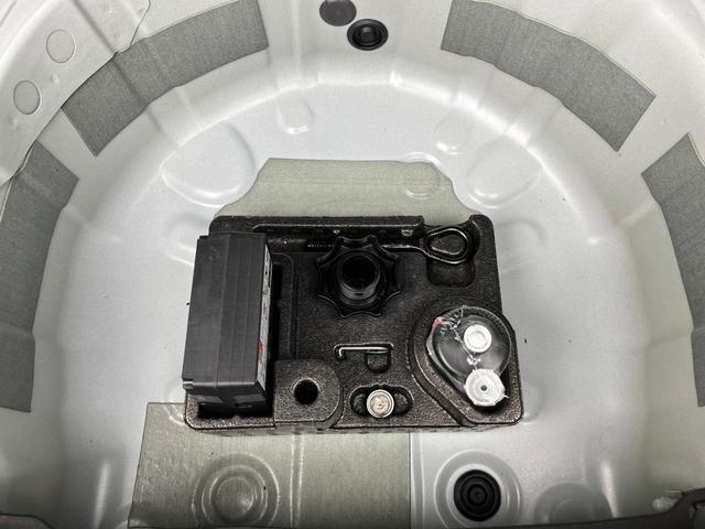 ポロ TSIアクティブ VW認定中古車 VW純正ナビ USB接続 Bluetooth接続 バックカメラ ETC2.0 TFTデジタルメーター LEDヘッドライト(13枚目)