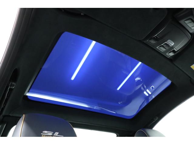 ＳＬ ＳＬ４００グランドエディション　茶／黒革　専用１９インチＡＷ　マジックスカイルーフ　ＬＥＤヘッドライト　マッサージ機能　ベンチレーター　ダイヤモンドステッチ　ソフトクローズドア　ハーマンカードン　純正ＨＤＤナビ　バックカメラ　地デジ（2枚目）