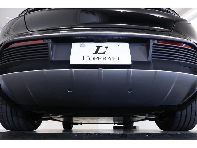 タイカンクロスツーリスモ タイカン　４クロスツーリスモ　赤／黒革　スポーツクロノ　パノラマルーフ　純正１９インチアルミ　ＬＥＤヘッドライト　前後シートヒーター　４ゾーンエアコン　レーンキープ　リモートパークアシスト　ＰＣＭナビ　全周囲カメラ（49枚目）