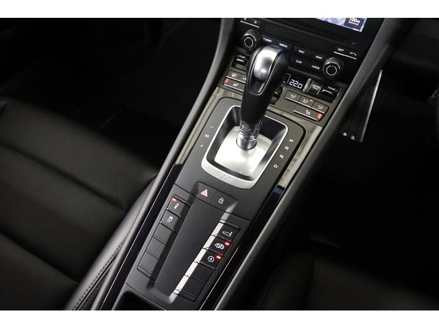 ７１８ケイマン ７１８ケイマンＧＴＳ　ＰＤＫ　有償色　黒革　純正２０インチアルミ　スポーツクロノ　スポーツエキゾースト　ＰＡＳＭ　キセノン　シートヒーター　ステアリングヒーター　パドルシフト　ＰＣＭナビ　バックカメラ　前後パークセンサー（12枚目）