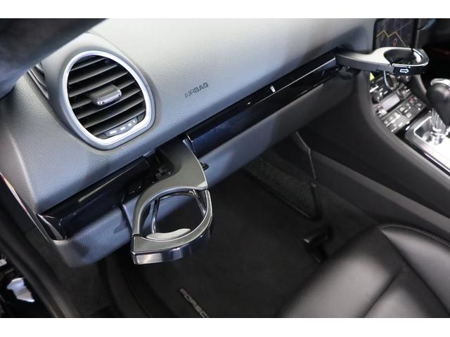 ７１８ケイマン ７１８ケイマンＧＴＳ　ＰＤＫ　有償色　黒革　純正２０インチアルミ　スポーツクロノ　スポーツエキゾースト　ＰＡＳＭ　キセノン　シートヒーター　ステアリングヒーター　パドルシフト　ＰＣＭナビ　バックカメラ　前後パークセンサー（15枚目）