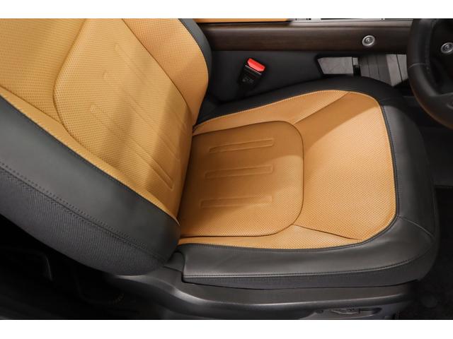 ディフェンダー ９０Ｘ　Ｄ３００　タン／黒ハーフ革　純正２０インチアルミ　エアサス　パノラマルーフ　サイドステップ　ベンチレーター　シートヒーター　ステアリングヒーター　３ゾーンエアコン　空気清浄機　メリディアン　純正ＳＤナビ　ＥＴＣ（7枚目）