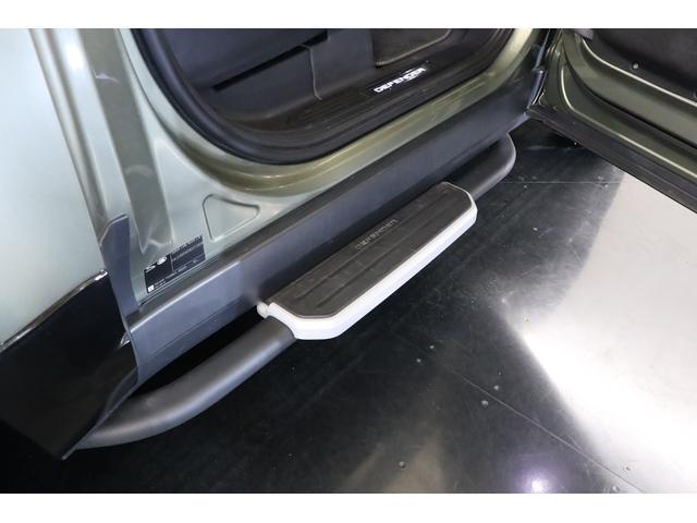 ディフェンダー ９０Ｘ　Ｄ３００　タン／黒ハーフ革　純正２０インチアルミ　エアサス　パノラマルーフ　サイドステップ　ベンチレーター　シートヒーター　ステアリングヒーター　３ゾーンエアコン　空気清浄機　メリディアン　純正ＳＤナビ　ＥＴＣ（13枚目）