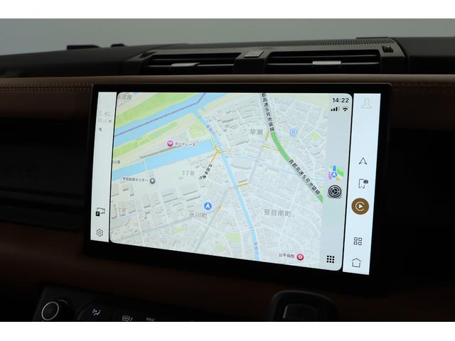 ディフェンダー ９０Ｘ　Ｄ３００　タン／黒ハーフ革　純正２０インチアルミ　エアサス　パノラマルーフ　サイドステップ　ベンチレーター　シートヒーター　ステアリングヒーター　３ゾーンエアコン　空気清浄機　メリディアン　純正ＳＤナビ　ＥＴＣ（18枚目）