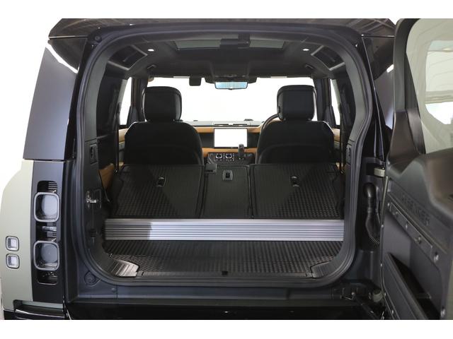 ディフェンダー ９０Ｘ　Ｄ３００　タン／黒ハーフ革　純正２０インチアルミ　エアサス　パノラマルーフ　サイドステップ　ベンチレーター　シートヒーター　ステアリングヒーター　３ゾーンエアコン　空気清浄機　メリディアン　純正ＳＤナビ　ＥＴＣ（28枚目）