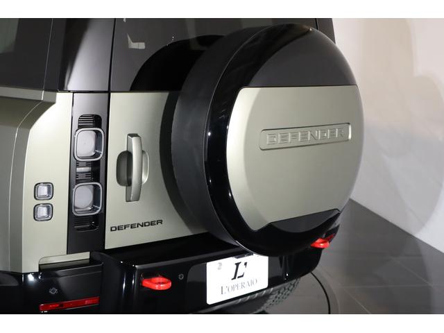 ディフェンダー ９０Ｘ　Ｄ３００　タン／黒ハーフ革　純正２０インチアルミ　エアサス　パノラマルーフ　サイドステップ　ベンチレーター　シートヒーター　ステアリングヒーター　３ゾーンエアコン　空気清浄機　メリディアン　純正ＳＤナビ　ＥＴＣ（44枚目）