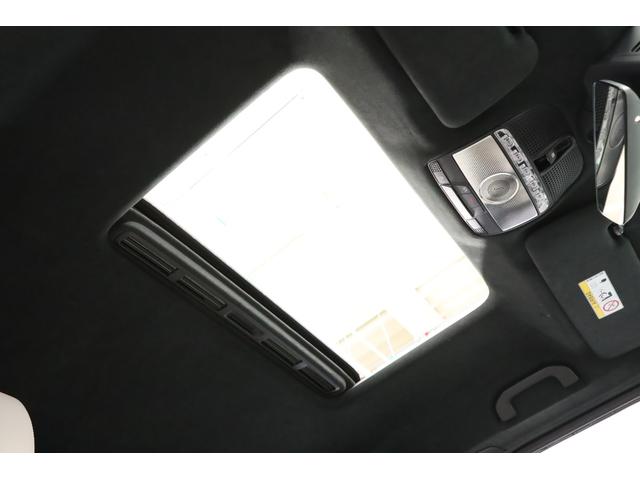 Ｇクラス Ｇ４００ｄ　マヌファクトゥーアエディション　有償カラー　ホワイトレザー　ＡＭＧライン　ラグジュアリーＰＫＧ　ナイトＰＫＧ　フルレザー仕様　ダイナミックシート　前後シートヒーター　アダプティブダンピング　ホワイトウッドトリム／ステアリング（3枚目）