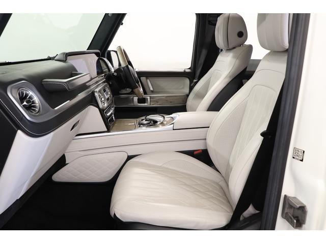 Ｇクラス Ｇ４００ｄ　マヌファクトゥーアエディション　有償カラー　ホワイトレザー　ＡＭＧライン　ラグジュアリーＰＫＧ　ナイトＰＫＧ　フルレザー仕様　ダイナミックシート　前後シートヒーター　アダプティブダンピング　ホワイトウッドトリム／ステアリング（10枚目）