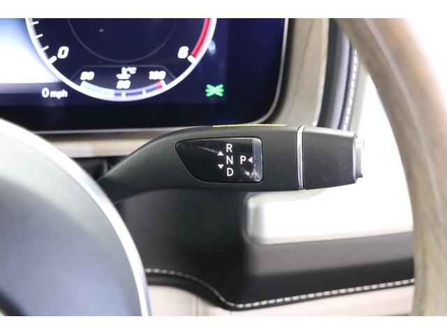 Ｇクラス Ｇ４００ｄ　マヌファクトゥーアエディション　有償カラー　ホワイトレザー　ＡＭＧライン　ラグジュアリーＰＫＧ　ナイトＰＫＧ　フルレザー仕様　ダイナミックシート　前後シートヒーター　アダプティブダンピング　ホワイトウッドトリム／ステアリング（20枚目）