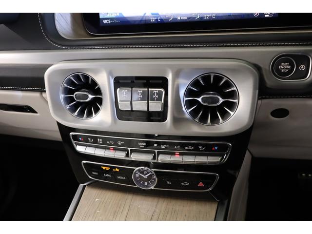 Ｇクラス Ｇ４００ｄ　マヌファクトゥーアエディション　有償カラー　ホワイトレザー　ＡＭＧライン　ラグジュアリーＰＫＧ　ナイトＰＫＧ　フルレザー仕様　ダイナミックシート　前後シートヒーター　アダプティブダンピング　ホワイトウッドトリム／ステアリング（25枚目）
