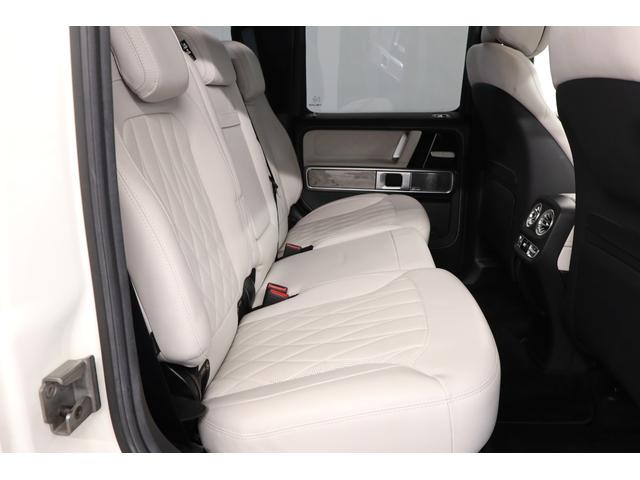 Ｇクラス Ｇ４００ｄ　マヌファクトゥーアエディション　有償カラー　ホワイトレザー　ＡＭＧライン　ラグジュアリーＰＫＧ　ナイトＰＫＧ　フルレザー仕様　ダイナミックシート　前後シートヒーター　アダプティブダンピング　ホワイトウッドトリム／ステアリング（28枚目）