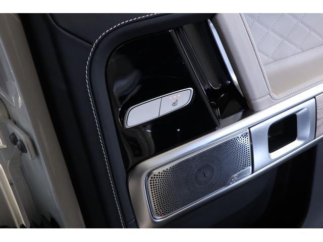 Ｇクラス Ｇ４００ｄ　マヌファクトゥーアエディション　有償カラー　ホワイトレザー　ＡＭＧライン　ラグジュアリーＰＫＧ　ナイトＰＫＧ　フルレザー仕様　ダイナミックシート　前後シートヒーター　アダプティブダンピング　ホワイトウッドトリム／ステアリング（31枚目）