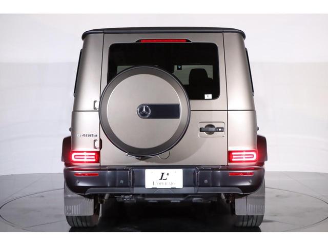 Ｇクラス Ｇ４００ｄ　ストロンガーザンタイムエディション　左Ｈ　国内４０台限定　１オーナー　ＡＭＧライン　ナイトパッケージマグノ　フルレザー仕様　ダイナミックシート　前後シートヒーター　ブラックアッシュトリム　ＤＩＮＡＭＩＣＡルーフライナー（18枚目）