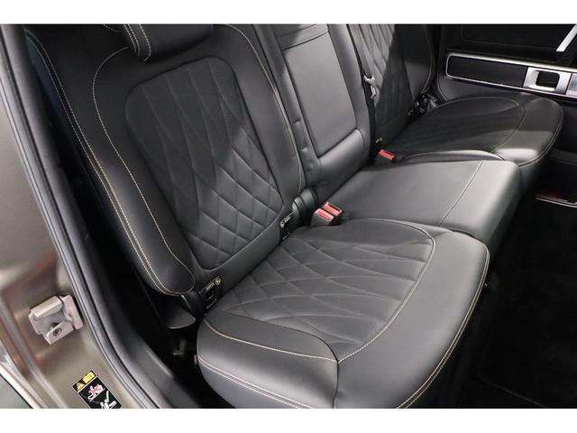 Ｇクラス Ｇ４００ｄ　ストロンガーザンタイムエディション　左Ｈ　国内４０台限定　１オーナー　ＡＭＧライン　ナイトパッケージマグノ　フルレザー仕様　ダイナミックシート　前後シートヒーター　ブラックアッシュトリム　ＤＩＮＡＭＩＣＡルーフライナー（30枚目）