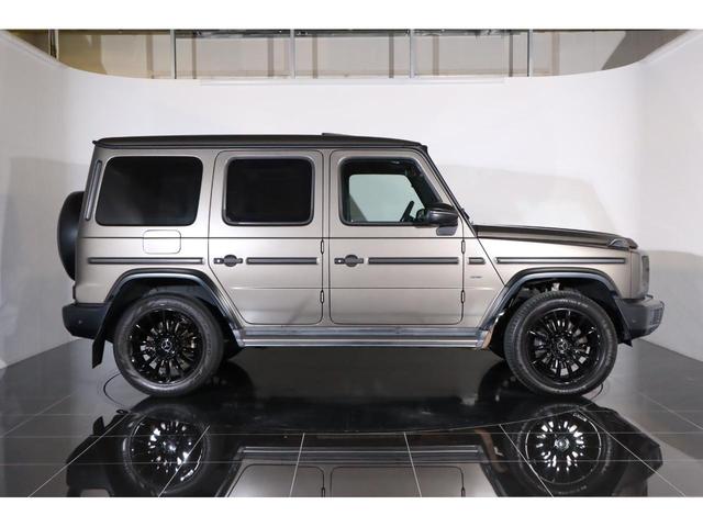 Ｇクラス Ｇ４００ｄ　ストロンガーザンタイムエディション　左Ｈ　国内４０台限定　１オーナー　ＡＭＧライン　ナイトパッケージマグノ　フルレザー仕様　ダイナミックシート　前後シートヒーター　ブラックアッシュトリム　ＤＩＮＡＭＩＣＡルーフライナー（51枚目）