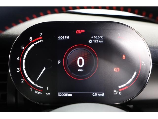 MINI ジョンクーパーワークスGP 1オーナー 世界限定3000台(国内240台限定)専用カラー:レーシンググレーメタリック 専用エンジンチューニング カーボン製リアスポイラー/フェンダー(15枚目)