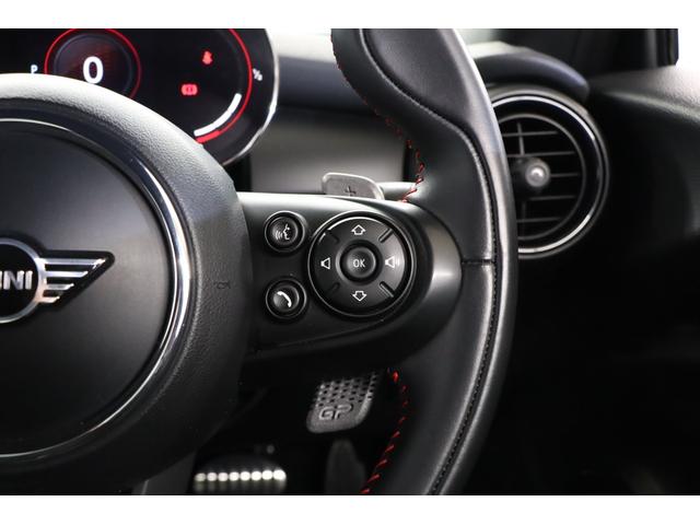 MINI ジョンクーパーワークスGP 1オーナー 世界限定3000台(国内240台限定)専用カラー:レーシンググレーメタリック 専用エンジンチューニング カーボン製リアスポイラー/フェンダー(17枚目)