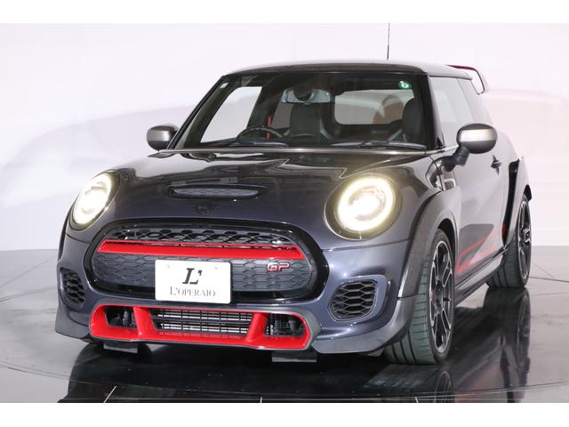 MINI ジョンクーパーワークスGP 1オーナー 世界限定3000台(国内240台限定)専用カラー:レーシンググレーメタリック 専用エンジンチューニング カーボン製リアスポイラー/フェンダー(23枚目)