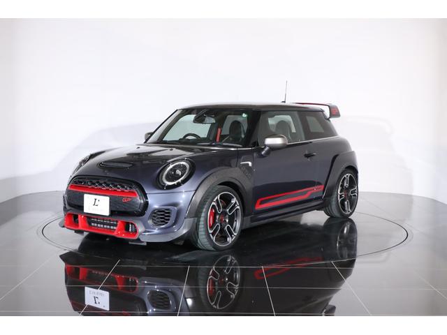 MINI ジョンクーパーワークスGP 1オーナー 世界限定3000台(国内240台限定)専用カラー:レーシンググレーメタリック 専用エンジンチューニング カーボン製リアスポイラー/フェンダー(31枚目)