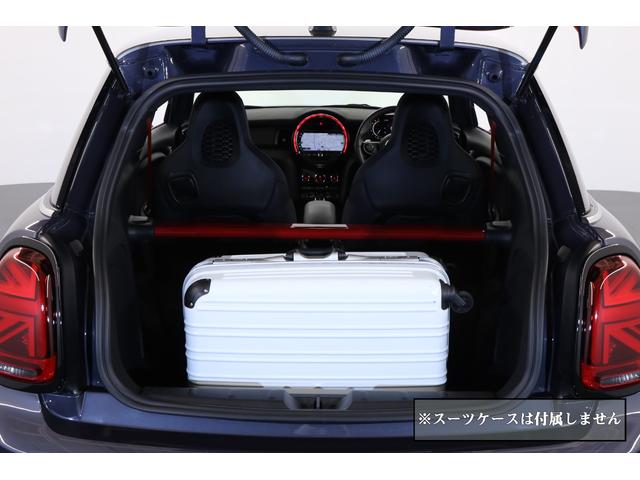 MINI ジョンクーパーワークスGP 1オーナー 世界限定3000台(国内240台限定)専用カラー:レーシンググレーメタリック 専用エンジンチューニング カーボン製リアスポイラー/フェンダー(38枚目)