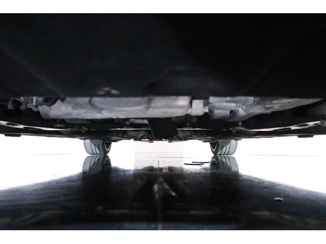 MINI ジョンクーパーワークスGP 1オーナー 世界限定3000台(国内240台限定)専用カラー:レーシンググレーメタリック 専用エンジンチューニング カーボン製リアスポイラー/フェンダー(47枚目)