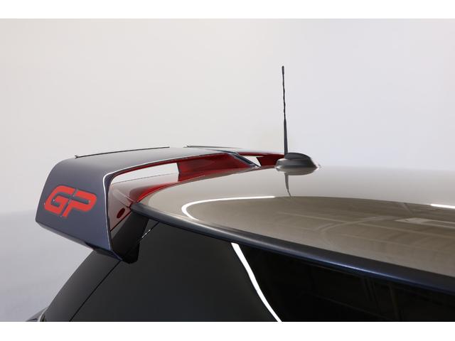 MINI ジョンクーパーワークスGP 1オーナー 世界限定3000台(国内240台限定)専用カラー:レーシンググレーメタリック 専用エンジンチューニング カーボン製リアスポイラー/フェンダー(49枚目)