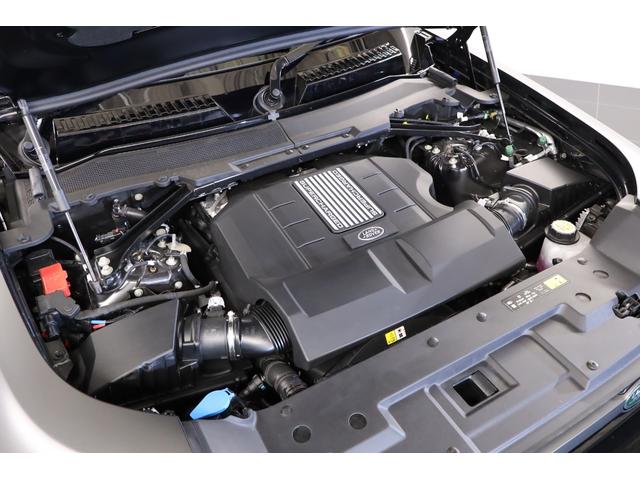 ディフェンダー ９０Ｖ８カルパチアンエディション　Ｐ５２５　１オーナー　エアサス　パノラマルーフ　ベンチレーター　クーラーボックス　（新車保証継承令和９年１月）（9枚目）