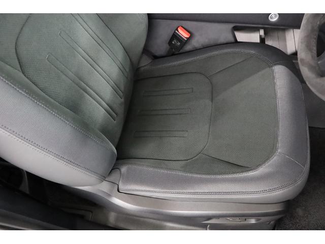 ディフェンダー ９０Ｖ８カルパチアンエディション　Ｐ５２５　１オーナー　エアサス　パノラマルーフ　ベンチレーター　クーラーボックス　（新車保証継承令和９年１月）（11枚目）