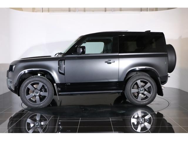 ディフェンダー ９０Ｖ８カルパチアンエディション　Ｐ５２５　１オーナー　エアサス　パノラマルーフ　ベンチレーター　クーラーボックス　（新車保証継承令和９年１月）（46枚目）