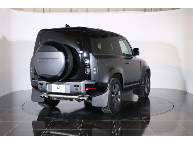 ディフェンダー ９０Ｖ８カルパチアンエディション　Ｐ５２５　１オーナー　エアサス　パノラマルーフ　ベンチレーター　クーラーボックス　（新車保証継承令和９年１月）（49枚目）