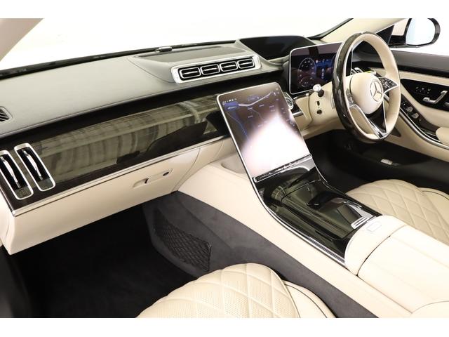 Ｓクラス Ｓ４００ｄ　４マチック　ＡＭＧラインパッケージ　Ｓ４００ｄ　４マチック　ＡＭＧラインＰＫＧ　パノラマルーフ　マキアートベージュレザー　レザーエクスクルーシブＰＫＧ　ドライバーズＰＫＧ　ベーシックＰＫＧ　（新車保証継承令和８年５月）（11枚目）