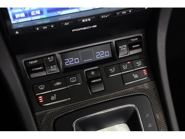 ボクスター ボクスターＧＴＳ　左Ｈ　ＰＤＫ　赤幌　純正２０インチアルミ　スポーツクロノ　スポエキ　ＰＡＳＭ　キセノン　カーボントリム　スポーツシート＋　シートヒーター　電動格納ミラー　純正ＳＤナビ　地デジ　バックカメラ（11枚目）