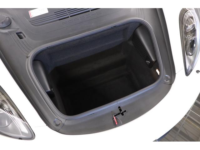 ボクスター ボクスターＧＴＳ　左Ｈ　ＰＤＫ　赤幌　純正２０インチアルミ　スポーツクロノ　スポエキ　ＰＡＳＭ　キセノン　カーボントリム　スポーツシート＋　シートヒーター　電動格納ミラー　純正ＳＤナビ　地デジ　バックカメラ（31枚目）