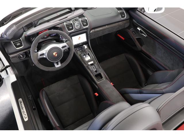 ボクスター ボクスターＧＴＳ　左Ｈ　ＰＤＫ　赤幌　純正２０インチアルミ　スポーツクロノ　スポエキ　ＰＡＳＭ　キセノン　カーボントリム　スポーツシート＋　シートヒーター　電動格納ミラー　純正ＳＤナビ　地デジ　バックカメラ（33枚目）