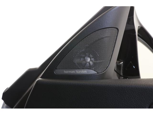 Ｍ２ コンペティション　１オーナー　後期モデル　オプションカラー「ホッケンハイムシルバー」カーボンインテリア　ハーマンカードンサウンド　ハイグロスブラックキドニーグリル（3枚目）