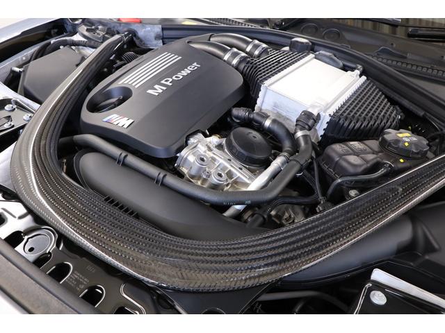 Ｍ２ コンペティション　１オーナー　後期モデル　オプションカラー「ホッケンハイムシルバー」カーボンインテリア　ハーマンカードンサウンド　ハイグロスブラックキドニーグリル（7枚目）