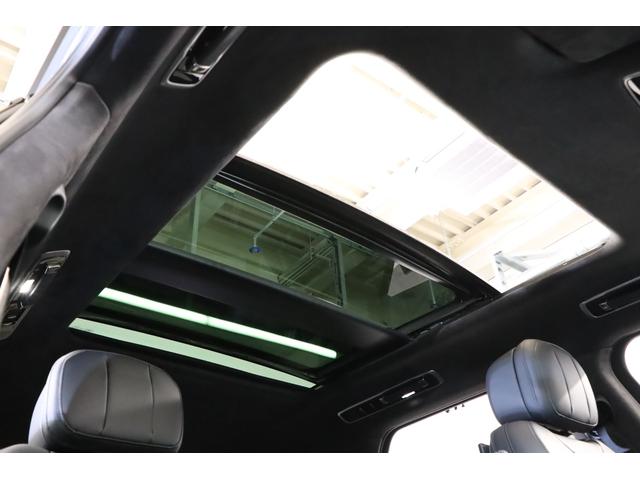 レンジローバースポーツ ローンチエディション 1オナ 限 定車 純正23インチアルミ 電動パノラマルーフ 電動サイドステップ マッサージ機能 前後シートヒーター/エアコン クーラーボックス 社外リアモニター メリディアン ストリーミングナビ(3枚目)