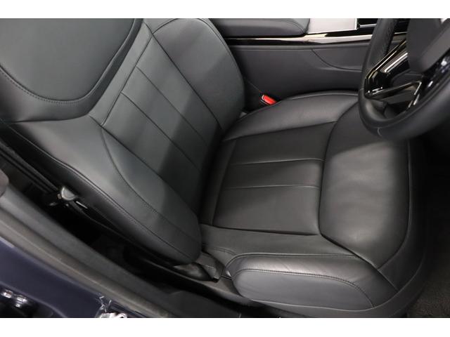 レンジローバースポーツ ローンチエディション 1オナ 限 定車 純正23インチアルミ 電動パノラマルーフ 電動サイドステップ マッサージ機能 前後シートヒーター/エアコン クーラーボックス 社外リアモニター メリディアン ストリーミングナビ(7枚目)