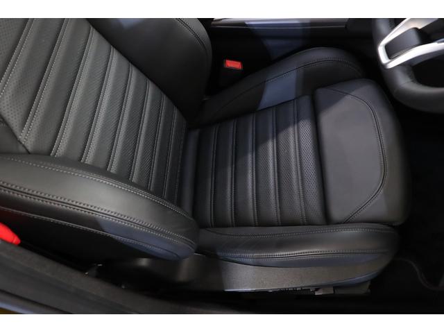 ジュリア ＧＴ　ジュニア　限定９９台　純正１９インチアルミ　アクティブサス　ＬＳＤ　キセノン　サンルーフ　前後シートヒーター　ステアリングヒーター　パドルシフト　ハーマンカードン　純正ＳＤナビ　バックカメラ　ＥＴＣ（7枚目）