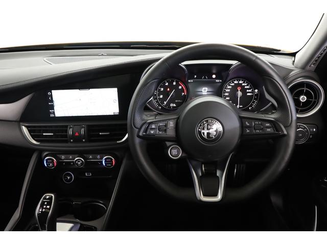 ジュリア ＧＴ　ジュニア　限定９９台　純正１９インチアルミ　アクティブサス　ＬＳＤ　キセノン　サンルーフ　前後シートヒーター　ステアリングヒーター　パドルシフト　ハーマンカードン　純正ＳＤナビ　バックカメラ　ＥＴＣ（10枚目）