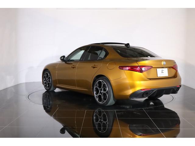 ジュリア ＧＴ　ジュニア　限定９９台　純正１９インチアルミ　アクティブサス　ＬＳＤ　キセノン　サンルーフ　前後シートヒーター　ステアリングヒーター　パドルシフト　ハーマンカードン　純正ＳＤナビ　バックカメラ　ＥＴＣ（26枚目）