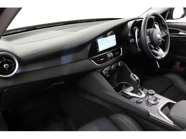 ジュリア ＧＴ　ジュニア　限定９９台　純正１９インチアルミ　アクティブサス　ＬＳＤ　キセノン　サンルーフ　前後シートヒーター　ステアリングヒーター　パドルシフト　ハーマンカードン　純正ＳＤナビ　バックカメラ　ＥＴＣ（34枚目）