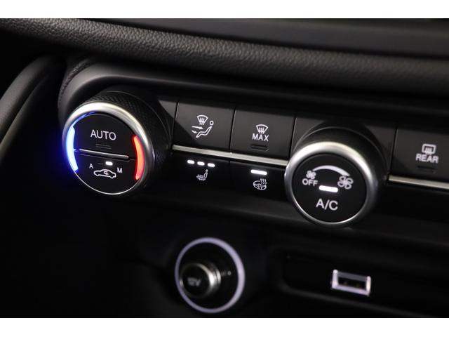 ジュリア ＧＴ　ジュニア　限定９９台　純正１９インチアルミ　アクティブサス　ＬＳＤ　キセノン　サンルーフ　前後シートヒーター　ステアリングヒーター　パドルシフト　ハーマンカードン　純正ＳＤナビ　バックカメラ　ＥＴＣ（44枚目）