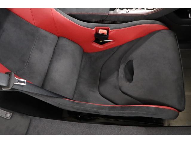 675LT ベースグレード 世界限定500台 OPスーパーライトウェイト5スポーク鍛造ホイール フロントリフト カーボンファイバーエクステリア H29,30,R2,3,5,7年整備記録有(11枚目)