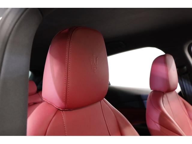 グレカーレ モデナ 1オーナー 純正21インチクリオスタッガードホイール レッドブレーキキャリパー ロッソスクーロインテリア エアサスペンション(12枚目)