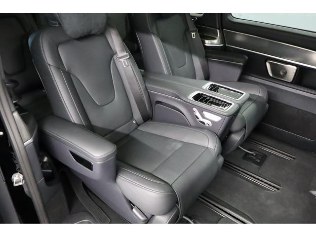 Ｖクラス Ｖ２２０ｄエクスクルーシブロングプラチナスイート　１オーナー　現　行　型　パノラマルーフ　　エクスクルーシブグリル　アルミトリム　ステアリングヒーター　２列目エクスクルーシブシート　リアテーブル　フットレスト　ＭＩＣＲＯＣＵＴルーフライナー（16枚目）