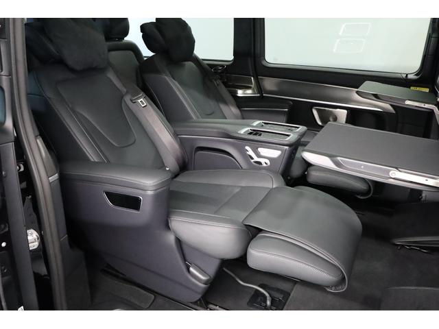 Ｖクラス Ｖ２２０ｄエクスクルーシブロングプラチナスイート　１オーナー　現　行　型　パノラマルーフ　　エクスクルーシブグリル　アルミトリム　ステアリングヒーター　２列目エクスクルーシブシート　リアテーブル　フットレスト　ＭＩＣＲＯＣＵＴルーフライナー（22枚目）